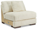 Lindyn Sectional