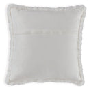 Gariland Pillow