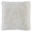 Gariland Pillow