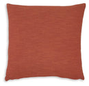 Thaneville Pillow