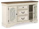 Realyn Dining Room Set
