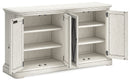 Arlendyne Dining Server